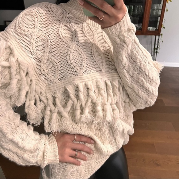 Express Tricot Vintage Tassel Fringe Knit Mock Neck Cream Sweater Sz S - Picture 10 of 11